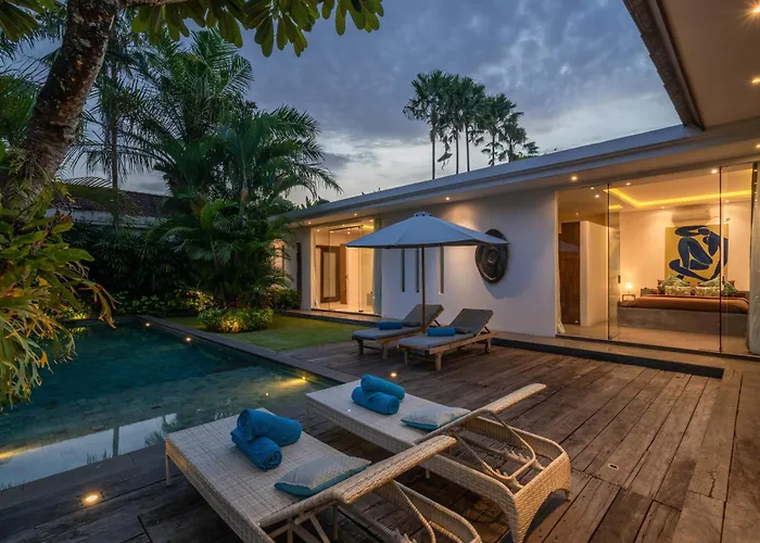 Cempaka Ungu - Tranquil & Chic Pool 4-bedroom In The Heart Of *