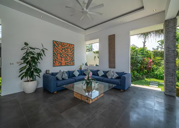 Cempaka Ungu - Tranquil & Chic Pool 4-bedroom In The Heart Of *