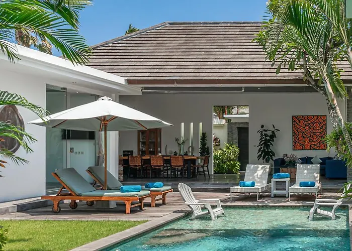 Villa Cempaka Ungu - Tranquil & Chic Pool 4-bedroom In The Heart Of