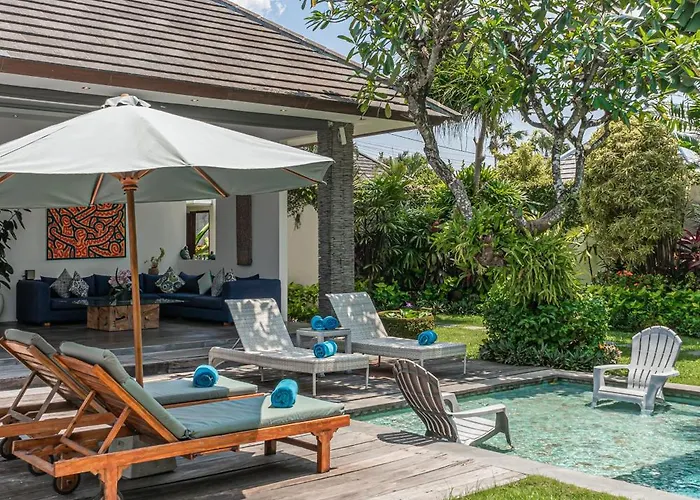 Villa Cempaka Ungu - Tranquil & Chic Pool 4-bedroom In The Heart Of Seminyak