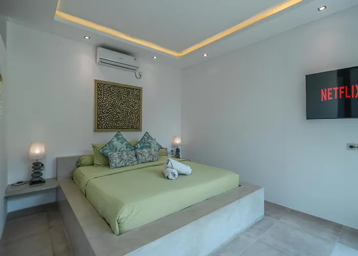 Cempaka Ungu - Tranquil & Chic Pool 4-bedroom In The Heart Of Villa