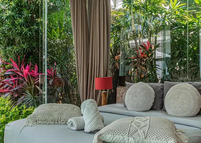 Cempaka Ungu - Tranquil & Chic Pool 4-bedroom In The Heart Of Seminyak