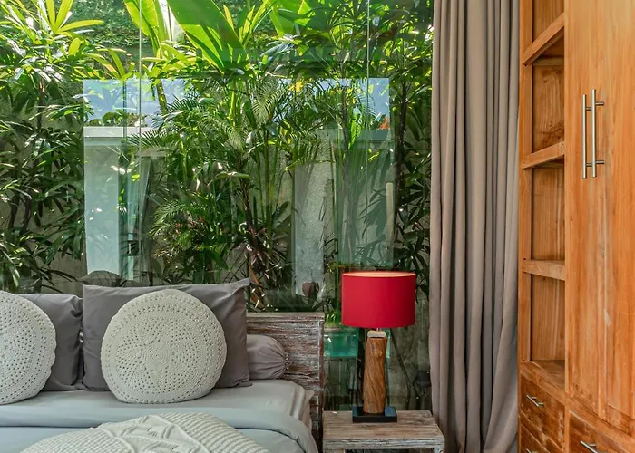 Cempaka Ungu - Tranquil & Chic Pool 4-bedroom In The Heart Of *