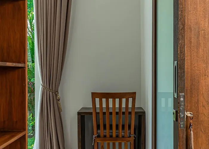 Villa Cempaka Ungu - Tranquil & Chic Pool 4-bedroom In The Heart Of