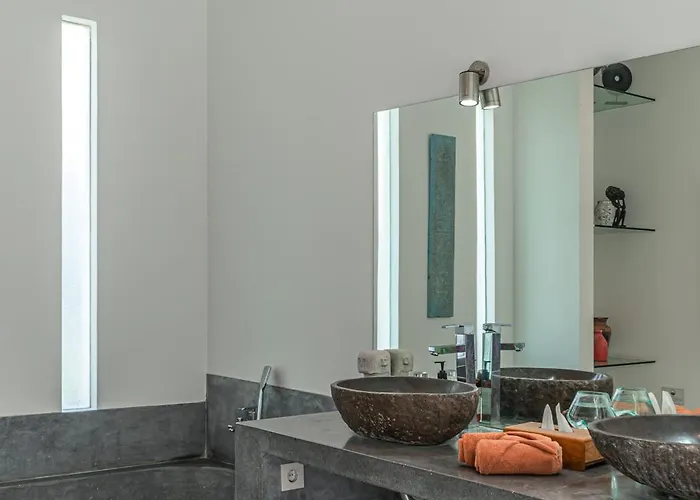 Cempaka Ungu - Tranquil & Chic Pool 4-bedroom In The Heart Of Seminyak