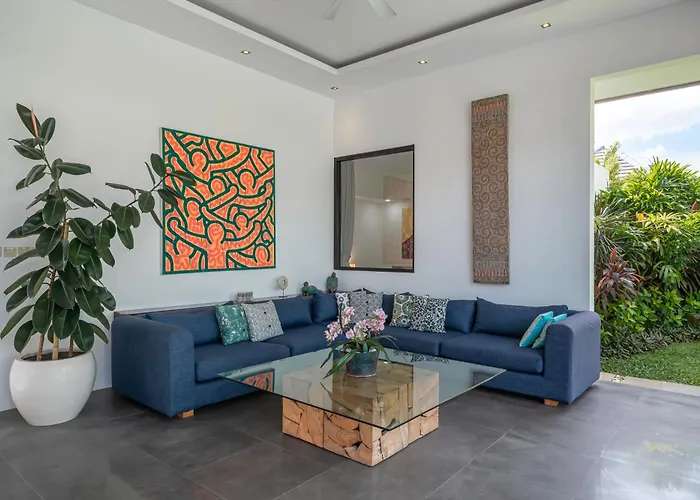 Cempaka Ungu - Tranquil & Chic Pool 4-bedroom In The Heart Of Villa Seminyak