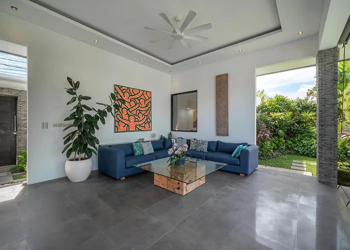 Cempaka Ungu - Tranquil & Chic Pool 4-bedroom In The Heart Of Seminyak