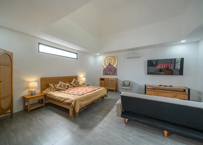 Cempaka Ungu - Tranquil & Chic Pool 4-bedroom In The Heart Of * Seminyak