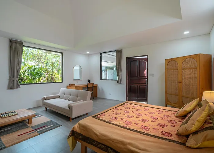 Cempaka Ungu - Tranquil & Chic Pool 4-bedroom In The Heart Of